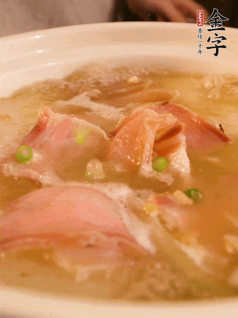 最后撒點(diǎn)蔥花。