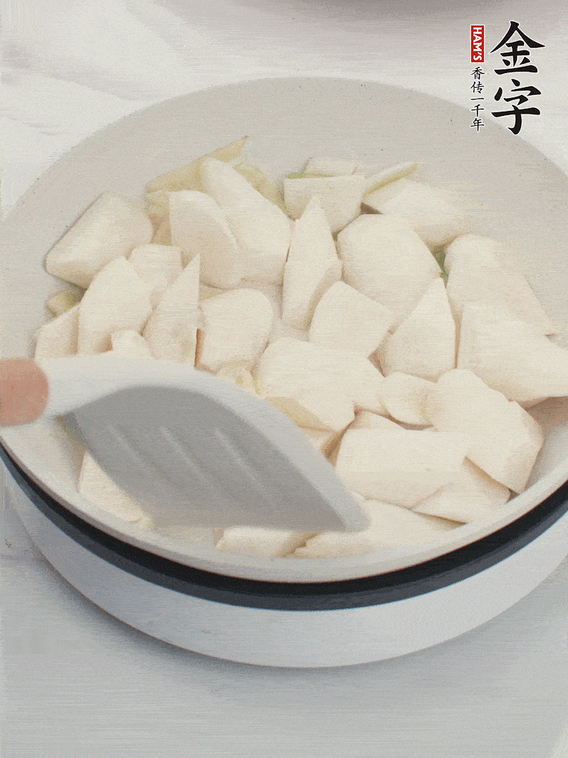 加茭白煸炒。