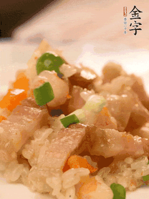 出鍋后撒點(diǎn)蔥花更香。